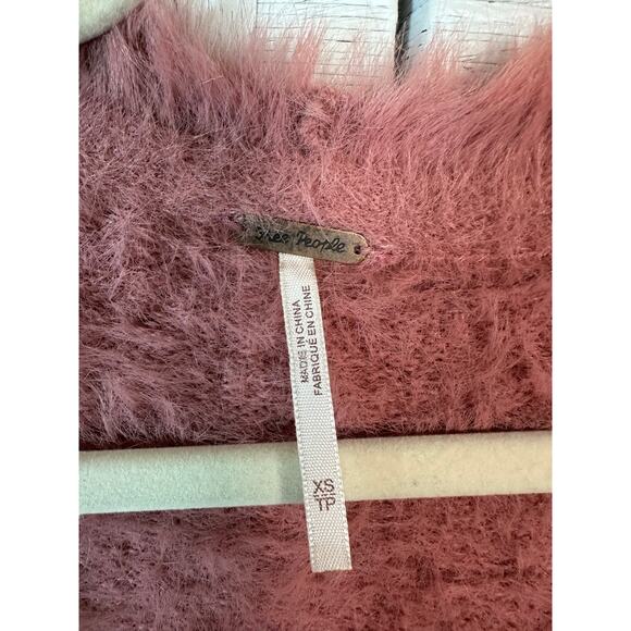 Free People women’s cardigan Cardi pink super soft teddy bear cozycore - Picture 4 of 10